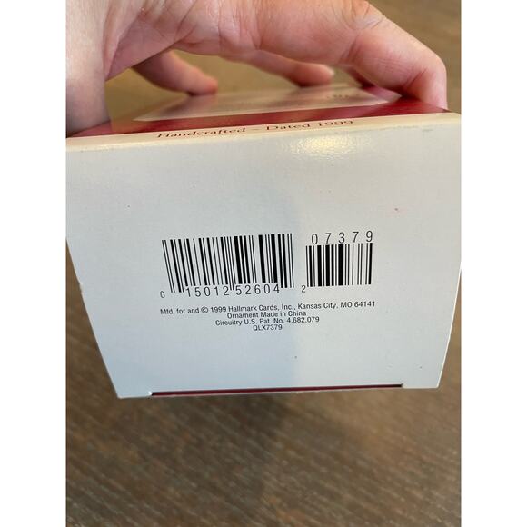 Hallmark Ornament Lighthouse Greetings Magic Collector's Series 1999 - Picture 4 of 6